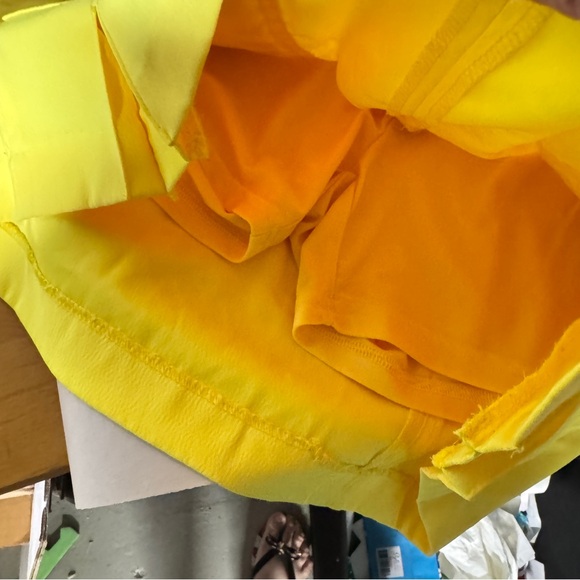 Jamie Sadock Golf Tennis Mini Skort/Skirt Neon Yellow Pockets Size 4 Spandex - Picture 8 of 8